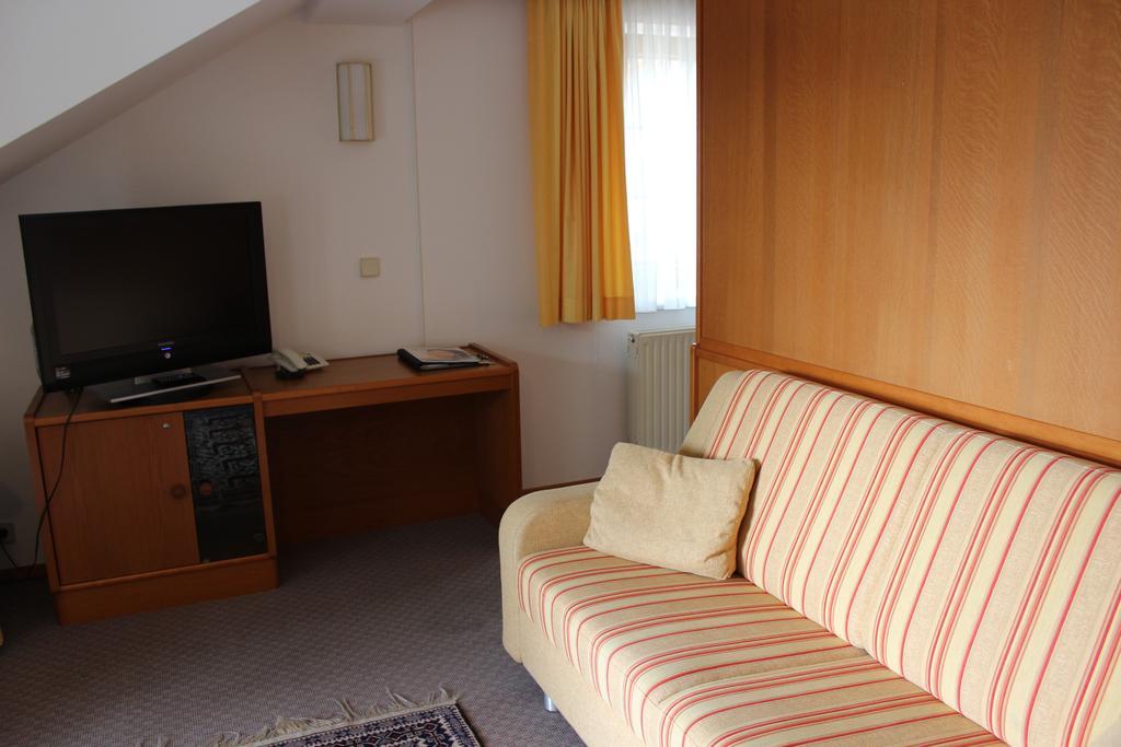 Seehotel Paulitsch Velden am Wörthersee Værelse billede